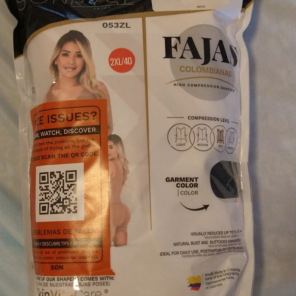 Woman's brand new Colombiana Faja